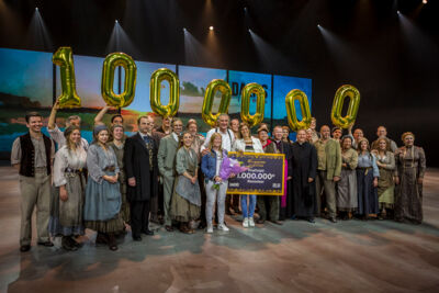 1 miljoenste bezoeker voor de succesmusical Daens @ Studio 100 Pop-Up Theater, picture 24, photographed by Alex Wyckmans - FrontView Magazine