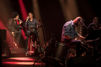 Stan Van Samang @ Stadsschouwburg Mechelen, foto 22, foto's door Alex Wyckmans - FrontView Magazine