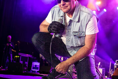 de Jhonny's, @ Moen Feest, picture 9, photographed by Edwin Houdevelt - FrontView Magazine