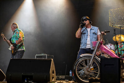 de Jhonny's, @ Moen Feest, picture 12, photographed by Edwin Houdevelt - FrontView Magazine