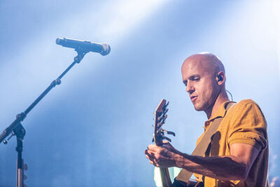 Milow @ Moen Feest, foto 12, foto's door Edwin Houdevelt - FrontView Magazine