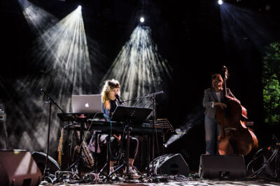 Naima Joris @ Unwind @ OLT Rivierenhof, picture 6, photographed by Marc Verdonck - FrontView Magazine
