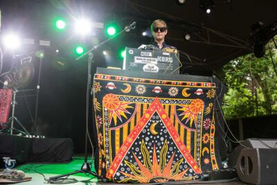 YĪN YĪN @ Unwind @ OLT Rivierenhof, picture 5, photographed by Marc Verdonck - FrontView Magazine