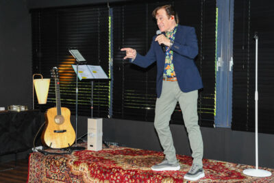 CD voorstelling John Terra @ Niel am See, picture 4, photographed by Peter Minnebo - FrontView Magazine
