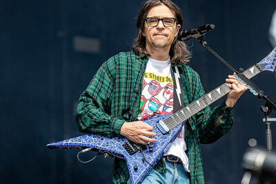 Weezer @ Rock am Ring 2022, picture 10, photographed by Edwin Houdevelt - FrontView Magazine