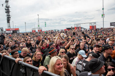 You Me At Six @ Rock am Ring 2022, picture 24, photographed by Edwin Houdevelt - FrontView Magazine