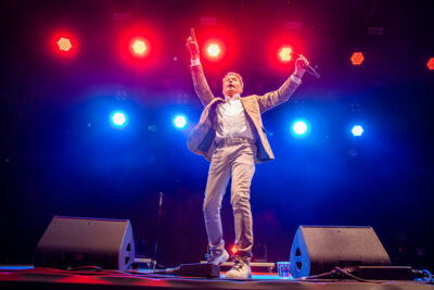 Bart Kaëll @ Grenspop Hoogstraten, picture 3, photographed by Dimitri Vanlommel - FrontView Magazine