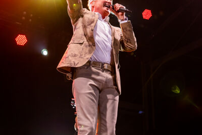 Bart Kaëll @ Grenspop Hoogstraten, picture 11, photographed by Dimitri Vanlommel - FrontView Magazine