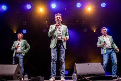 De Romeo's @ Grenspop Hoogstraten, picture 7, photographed by Dimitri Vanlommel - FrontView Magazine