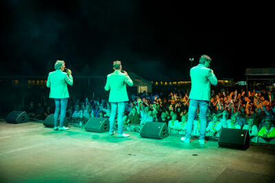 De Romeo's @ Grenspop Hoogstraten, picture 14, photographed by Dimitri Vanlommel - FrontView Magazine