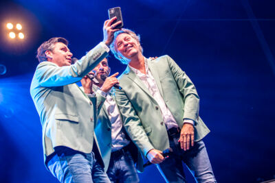 De Romeo's @ Grenspop Hoogstraten, picture 20, photographed by Dimitri Vanlommel - FrontView Magazine