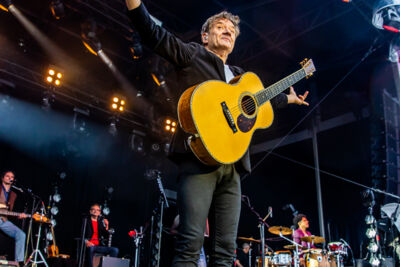 Bart Peeters @ Grenspop Hoogstraten, picture 8, photographed by Dimitri Vanlommel - FrontView Magazine