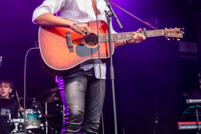 Sem Roozendael @ Grenspop Hoogstraten, foto 3, foto's door Dimitri Vanlommel - FrontView Magazine