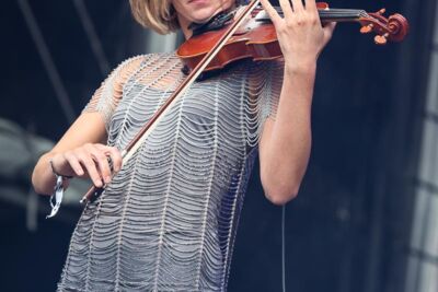 Son Mieux @ Vestrock 2022, picture 3, photographed by Marc Verdonck - FrontView Magazine