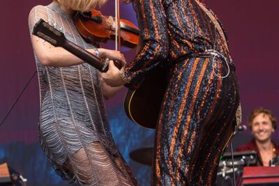Son Mieux @ Vestrock 2022, picture 17, photographed by Marc Verdonck - FrontView Magazine