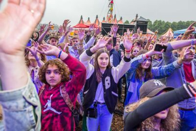 Son Mieux @ Vestrock 2022, picture 20, photographed by Marc Verdonck - FrontView Magazine