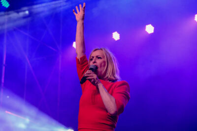 Dolly Dots @ Hello Festival Emmen, picture 2, photographed by Peter Minnebo - FrontView Magazine