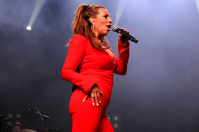 Dolly Dots @ Hello Festival Emmen, picture 6, photographed by Peter Minnebo - FrontView Magazine