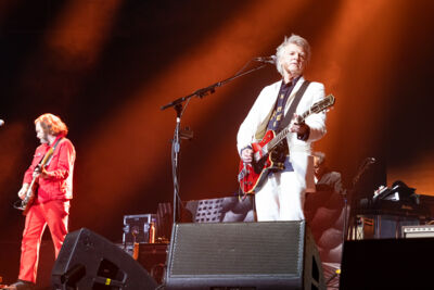 Crowded House @ Lotto Arena, picture 1, photographed by dirk janssens - FrontView Magazine