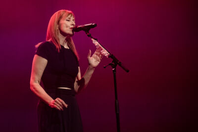 Suzanne Vega @ Het Depot, foto 14, foto's door Jürgen Bruynooghe - FrontView Magazine