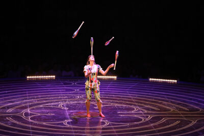 Corteo, Cirque du soleil @ Lotto Arena, picture 34, photographed by dirk janssens - FrontView Magazine