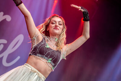 Camille @ Aertssen Summer Festival 2022, picture 20, photographed by Dimitri Vanlommel - FrontView Magazine