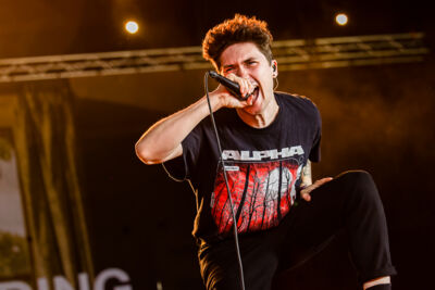 Holding Absence @ Jera On Air, picture 2, photographed by Dorien Goetschalckx - FrontView Magazine
