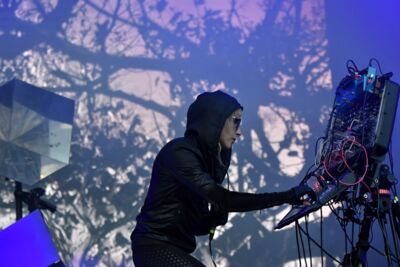 IAMX (Machinate) @ Sinner's day Summer, picture 2, photographed by Luc Klinckaert - FrontView Magazine