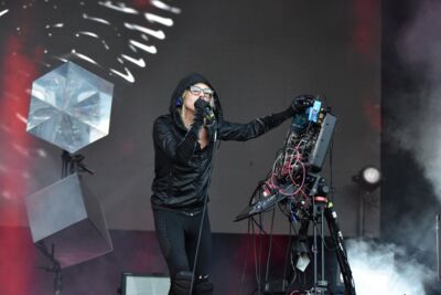 IAMX (Machinate) @ Sinner's day Summer, picture 3, photographed by Luc Klinckaert - FrontView Magazine