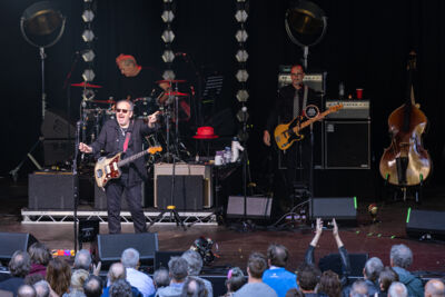 Elvis Costello & The Imposters @ OLT, foto 1, foto's door David Johnson - FrontView Magazine