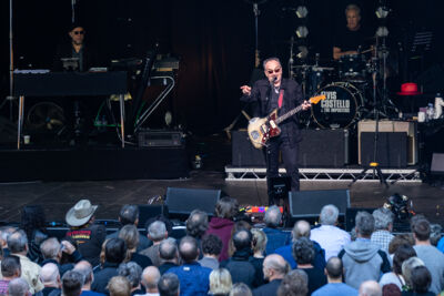 Elvis Costello & The Imposters @ OLT, foto 13, foto's door David Johnson - FrontView Magazine