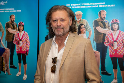 Première Oost West, Thuis Best @ Fakkeltheater - Rode Zaal, foto 6, foto's door Goele Bormans - FrontView Magazine