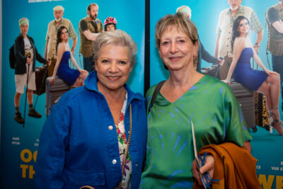 Première Oost West, Thuis Best @ Fakkeltheater - Rode Zaal, foto 8, foto's door Goele Bormans - FrontView Magazine