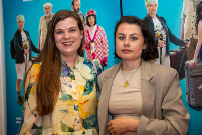 Première Oost West, Thuis Best @ Fakkeltheater - Rode Zaal, foto 10, foto's door Goele Bormans - FrontView Magazine