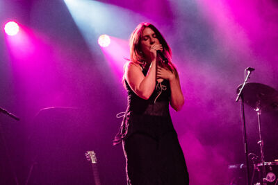 Lila Drew @ Ancienne Belgique, picture 11, photographed by Jürgen Bruynooghe - FrontView Magazine