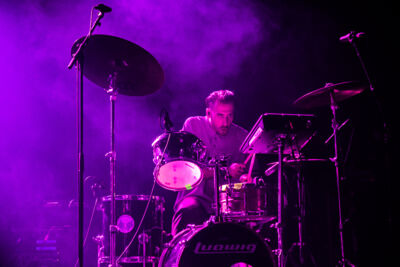 Lila Drew @ Ancienne Belgique, picture 25, photographed by Jürgen Bruynooghe - FrontView Magazine