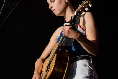 Emmy d'Arc @ Beleuvenissen, picture 15, photographed by Jürgen Bruynooghe - FrontView Magazine