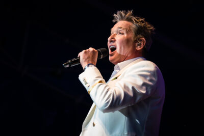 Bart Kaëll Live @ Parkies Sint-Niklaas, picture 8, photographed by Danny Wagemans - FrontView Magazine
