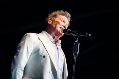 Bart Kaëll Live @ Parkies Sint-Niklaas, picture 10, photographed by Danny Wagemans - FrontView Magazine