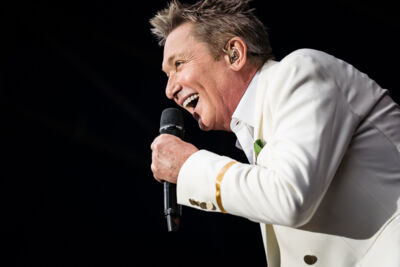 Bart Kaëll Live @ Parkies Sint-Niklaas, picture 11, photographed by Danny Wagemans - FrontView Magazine