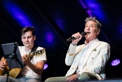 Bart Kaëll Live @ Parkies Sint-Niklaas, picture 17, photographed by Danny Wagemans - FrontView Magazine