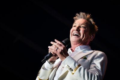 Bart Kaëll Live @ Parkies Sint-Niklaas, picture 24, photographed by Danny Wagemans - FrontView Magazine