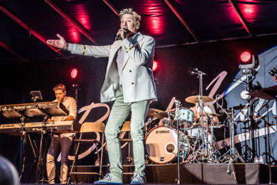Bart Kaëll Live @ Parkies Sint-Niklaas, picture 25, photographed by Danny Wagemans - FrontView Magazine