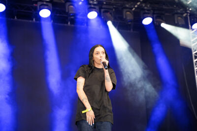 Zinée @ Dour Festival 2022, picture 3, photographed by Magali Decamps - FrontView Magazine