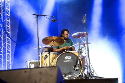 Zinée @ Dour Festival 2022, picture 5, photographed by Magali Decamps - FrontView Magazine