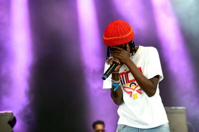 Flohio @ Dour Festival 2022, picture 6, photographed by Magali Decamps - FrontView Magazine
