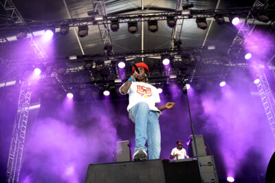 Flohio @ Dour Festival 2022, picture 7, photographed by Magali Decamps - FrontView Magazine