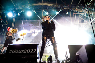 Ic3peak @ Dour Festival 2022, picture 5, photographed by Magali Decamps - FrontView Magazine