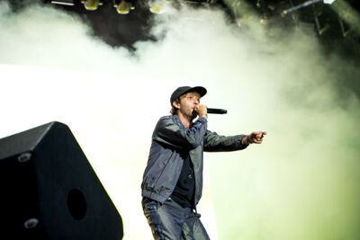 Vald @ Dour Festival 2022, picture 2, photographed by Magali Decamps - FrontView Magazine