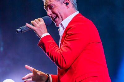 Christoff @ Gentse Feesten 2022 - Sint Baafsplein, picture 2, photographed by Dimitri Vanlommel - FrontView Magazine